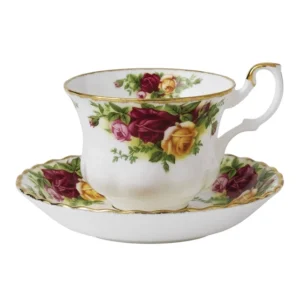 Royal Albert Old Country Roses - Tea Cup with Saucer